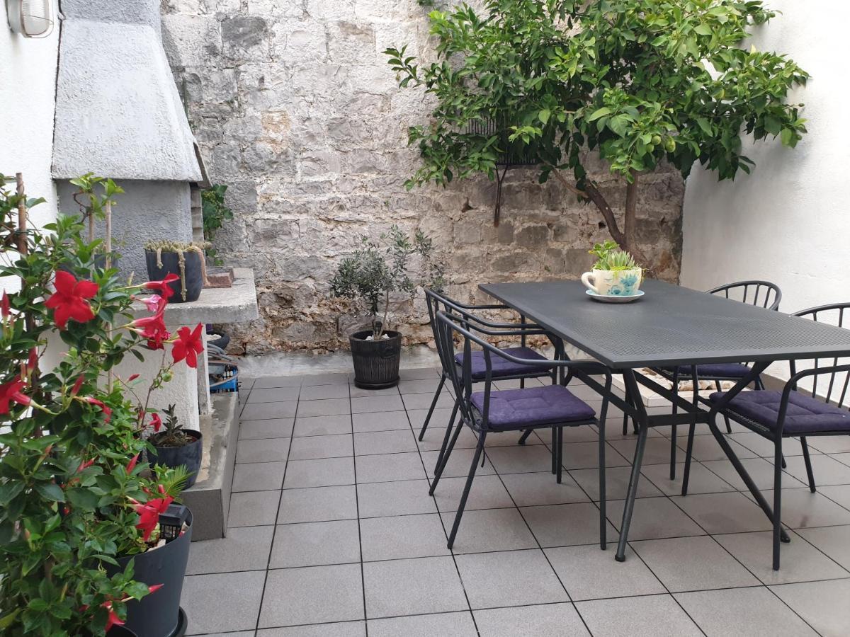 Lemon Tree Hotel Donji Seget Kültér fotó