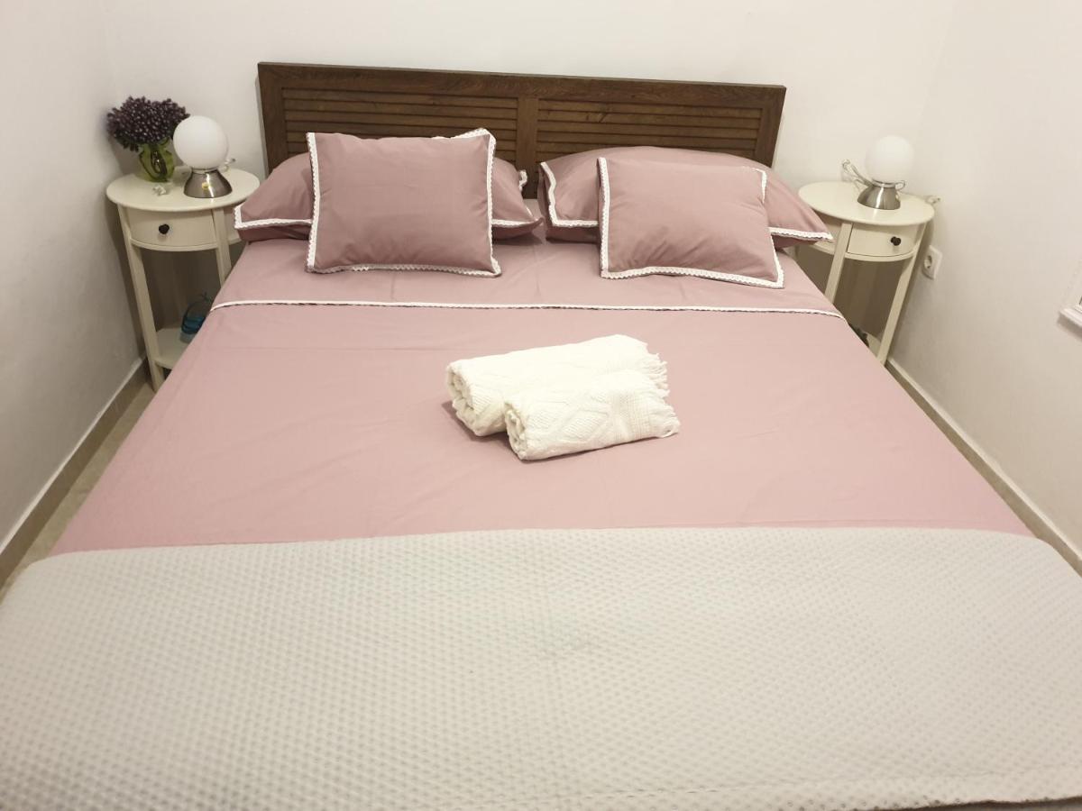 Lemon Tree Hotel Donji Seget Kültér fotó