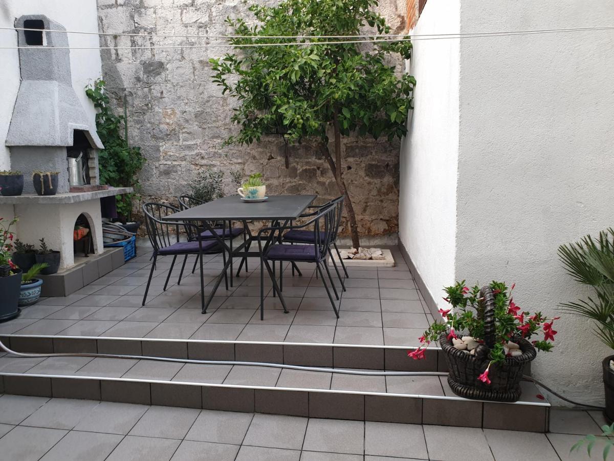 Lemon Tree Hotel Donji Seget Kültér fotó