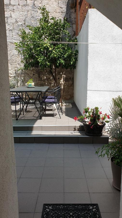 Lemon Tree Hotel Donji Seget Kültér fotó