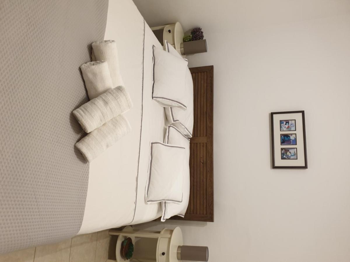 Lemon Tree Hotel Donji Seget Kültér fotó