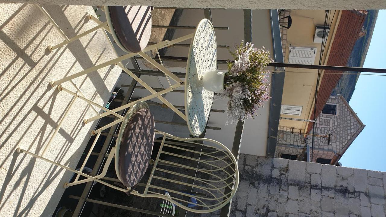 Lemon Tree Hotel Donji Seget Kültér fotó
