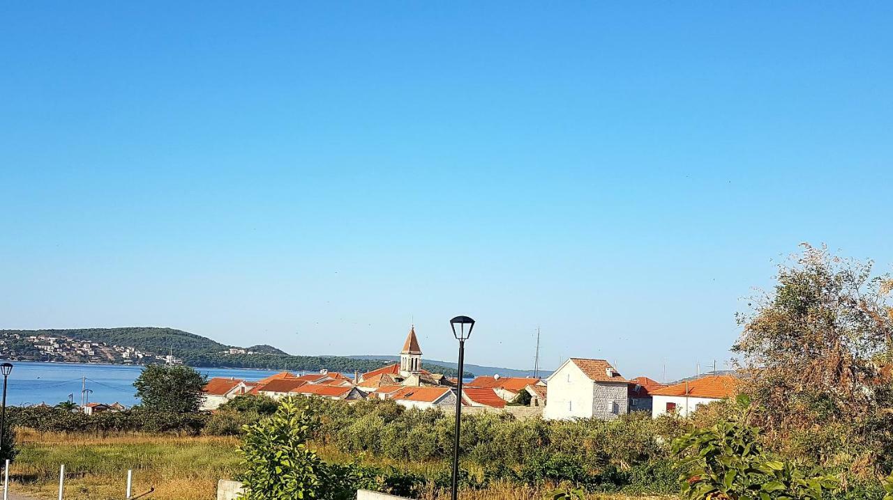 Lemon Tree Hotel Donji Seget Kültér fotó