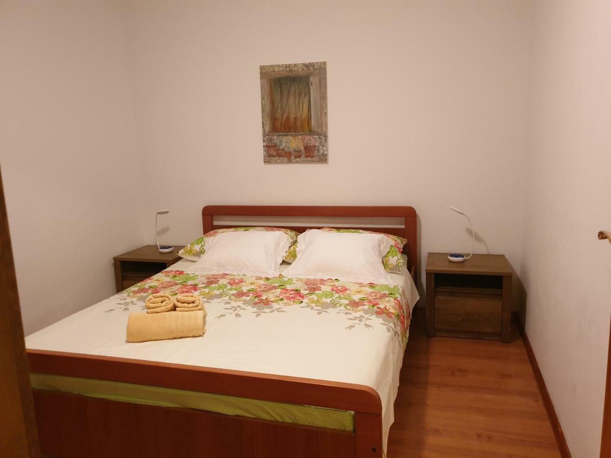 Lemon Tree Hotel Donji Seget Kültér fotó