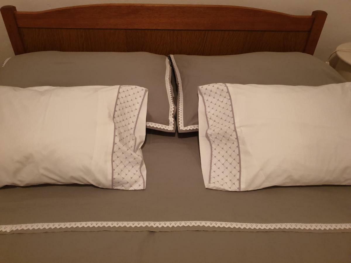 Lemon Tree Hotel Donji Seget Kültér fotó