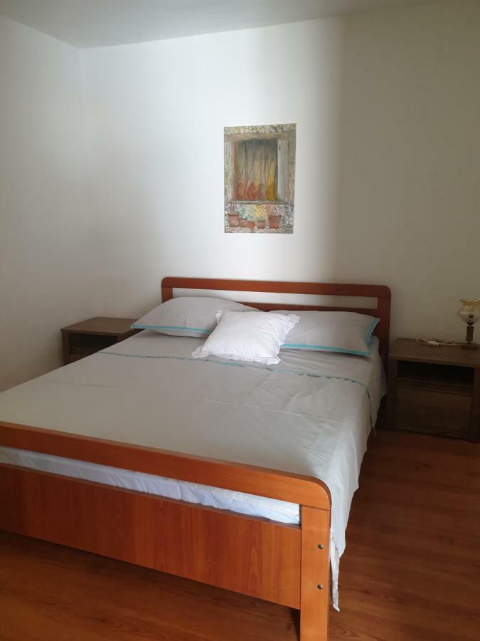 Lemon Tree Hotel Donji Seget Kültér fotó
